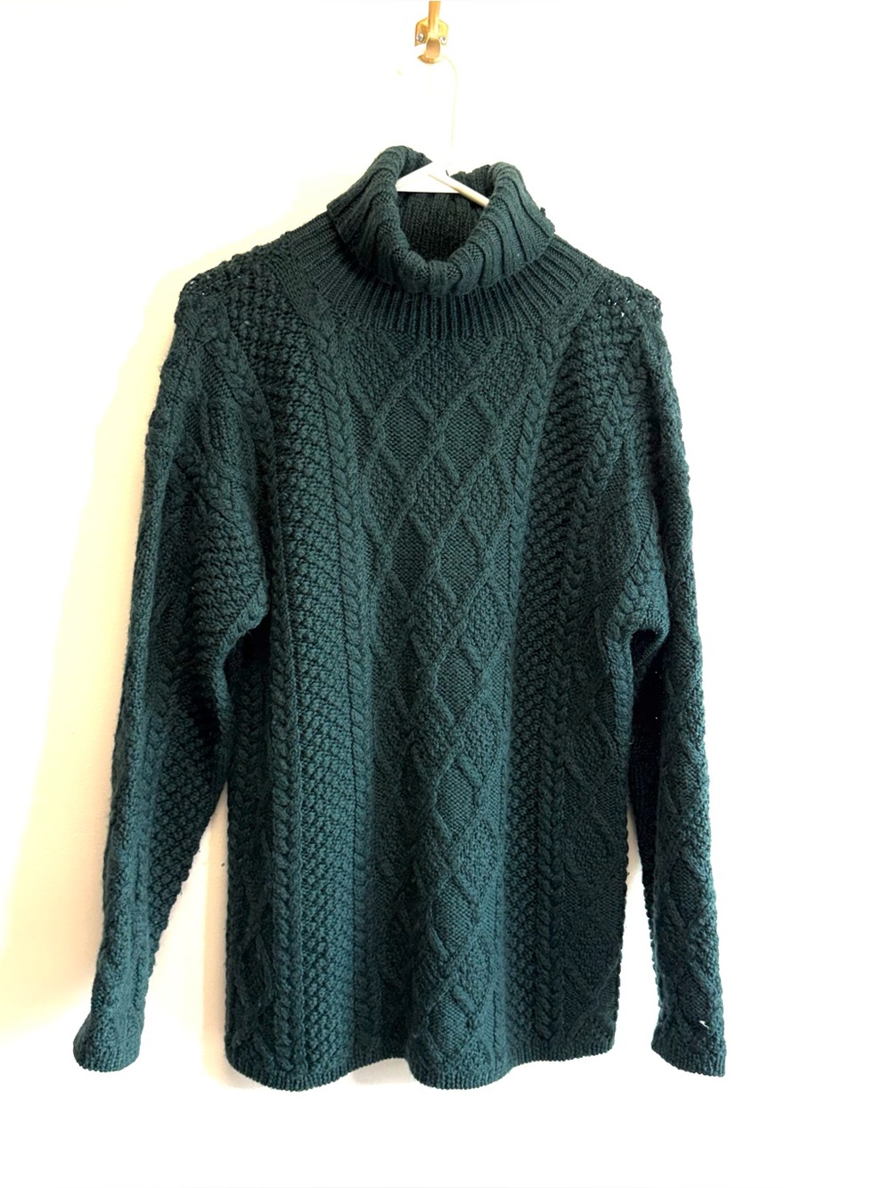 J. Crew Vintage 100% Wool Green Cableknit Turtleneck Sweater Large Hong Kong